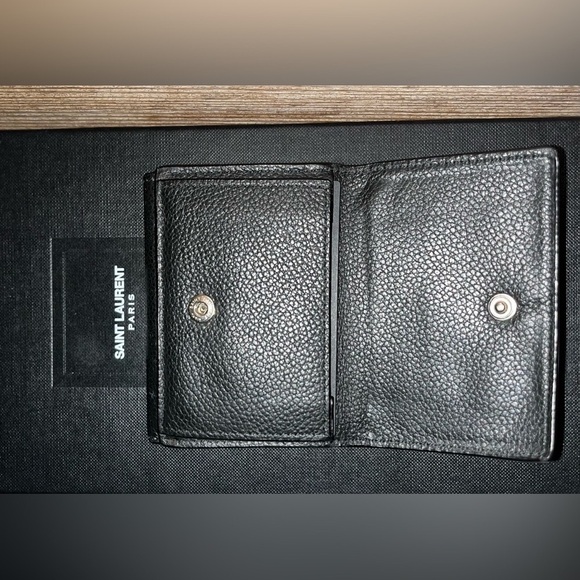 YSL Saint Laurent Authentic Trifold Leather Card Holder with Coin Compartment EC - Picture 3 of 8